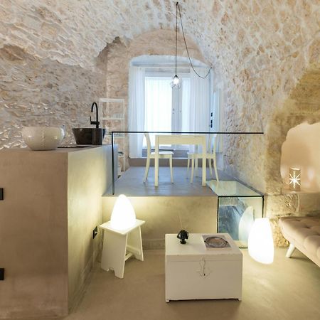 Vittoria Luxury Suite A Ostuni By Wonderful Italy Exterior photo